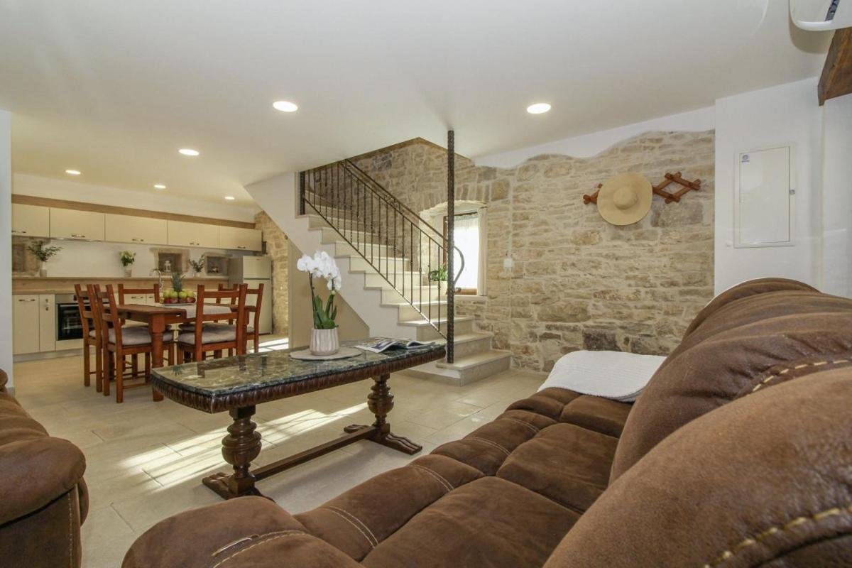 Villa Olea In Barat - Haus Fuer 6-8 Personen Kanfanar Exteriér fotografie