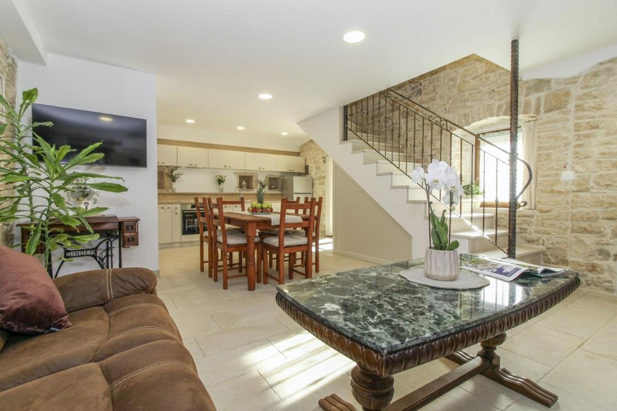 Villa Olea In Barat - Haus Fuer 6-8 Personen Kanfanar Exteriér fotografie