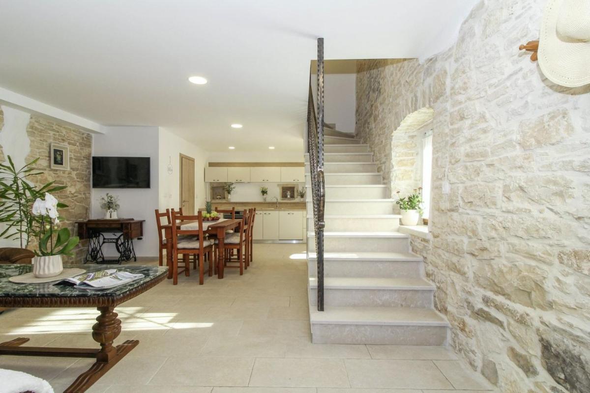 Villa Olea In Barat - Haus Fuer 6-8 Personen Kanfanar Exteriér fotografie